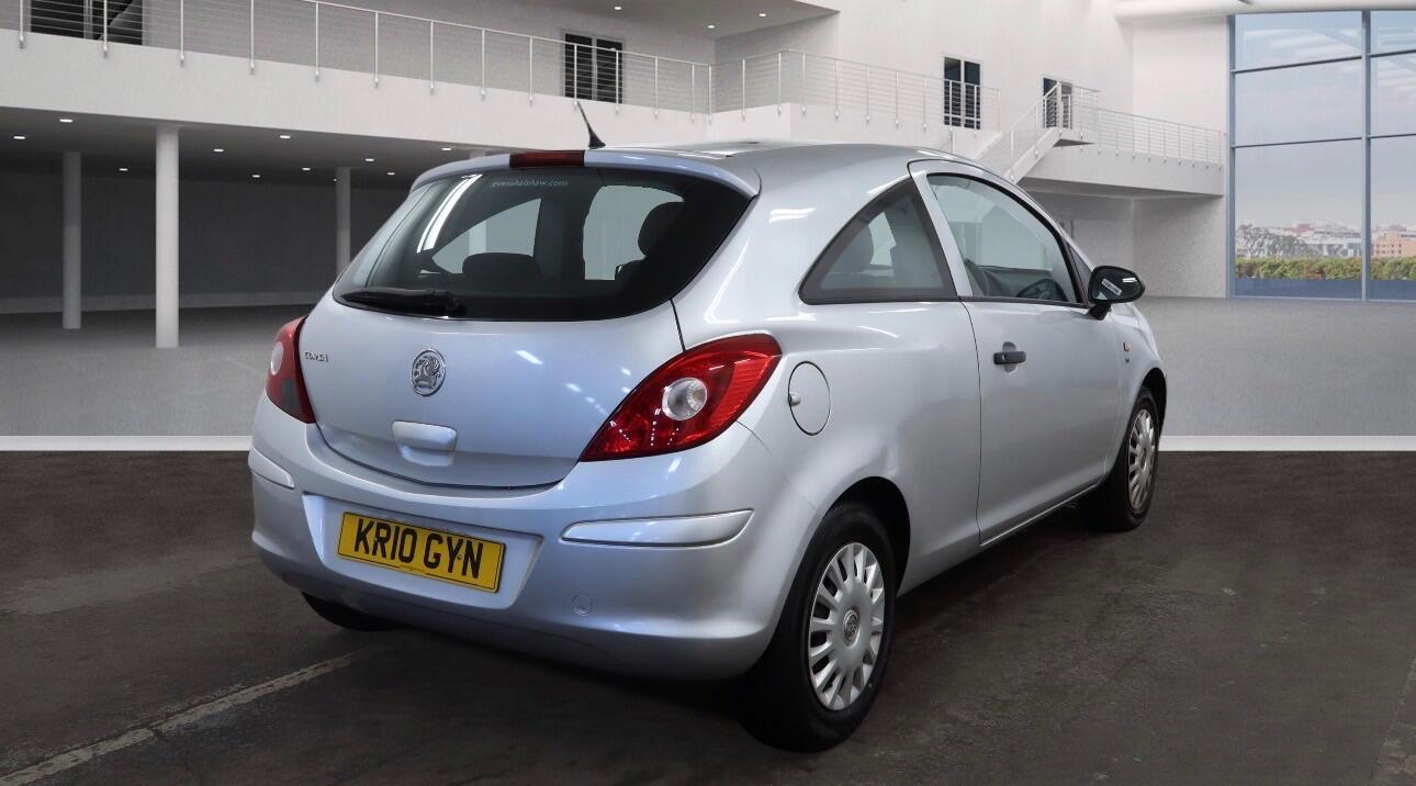 Used Vauxhall Corsa 2010 for sale - 77387021: Photo 4
