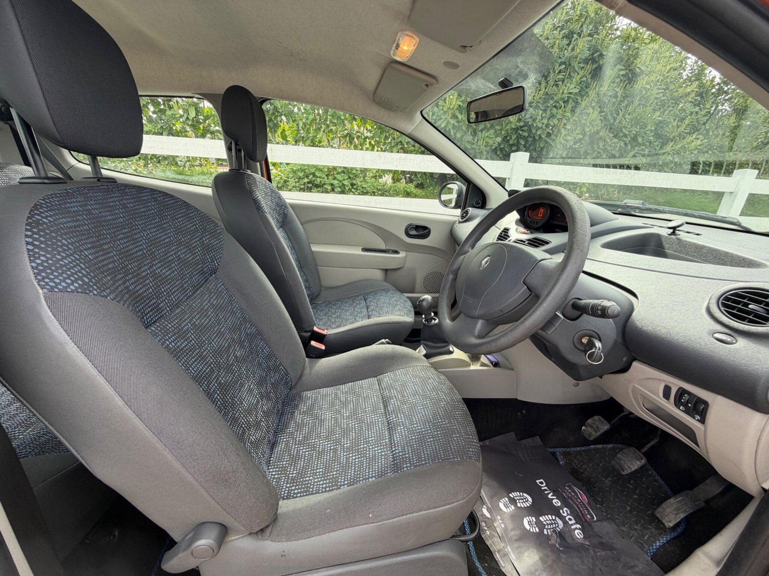 Used Renault Twingo 2010 for sale - 77926244: Photo 16