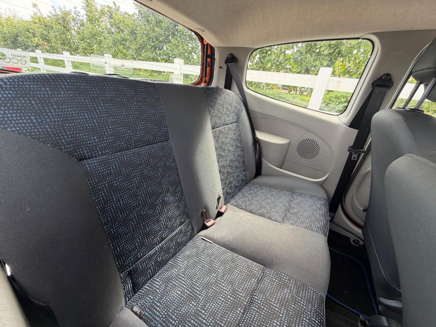 Used Renault Twingo 2010 for sale - 77926244: Photo 19