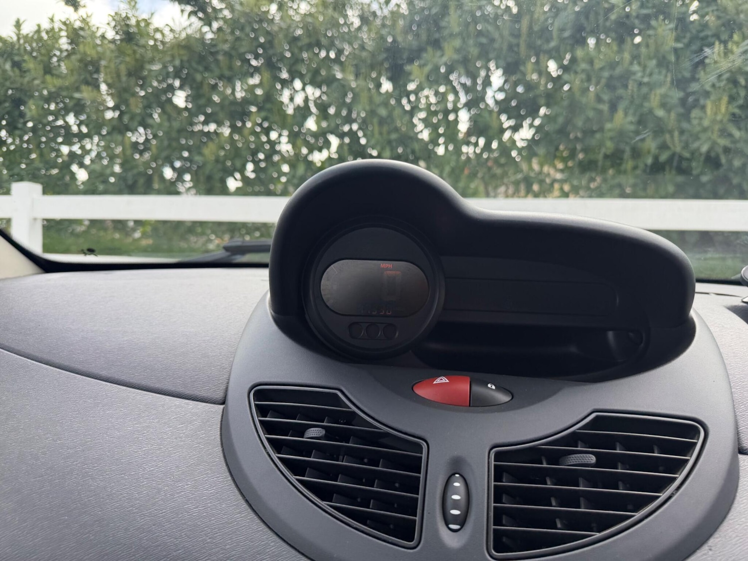 Used Renault Twingo 2010 for sale - 77926244: Photo 27