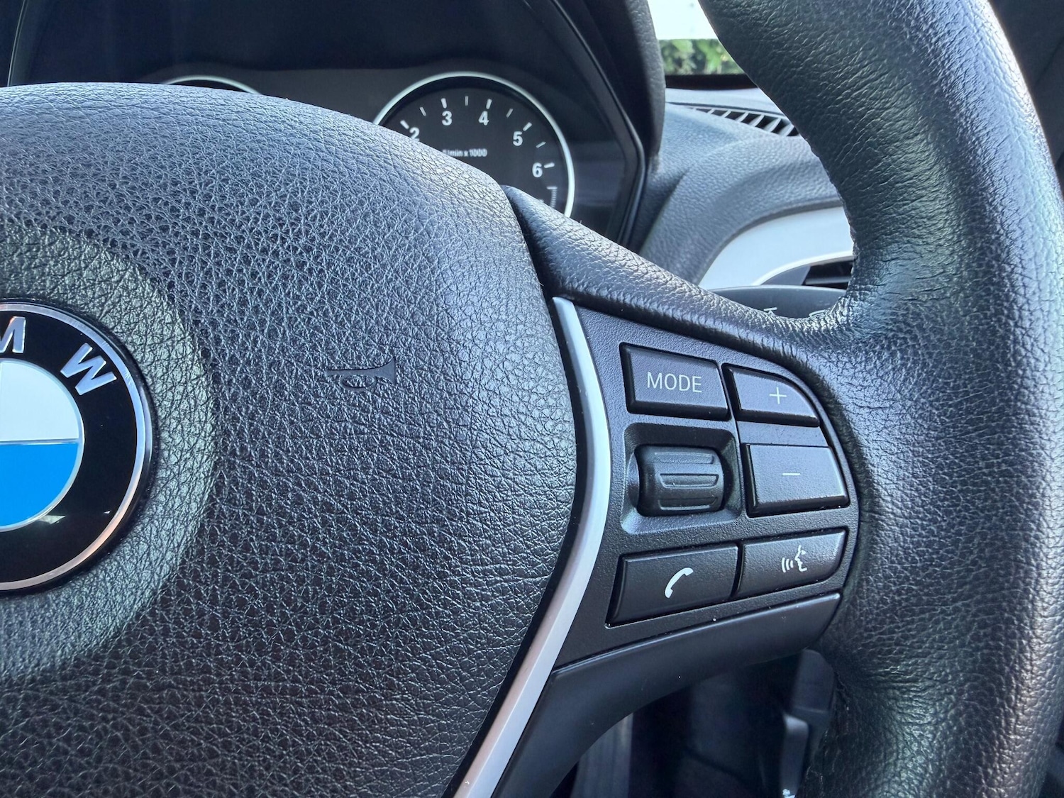 Used BMW 2 Series 2015 for sale - 76926079: Photo 23