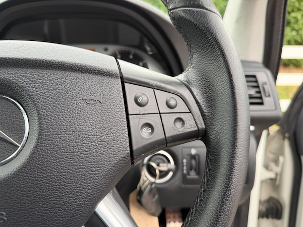 Used Mercedes-Benz B Class 2010 for sale - 76259078: Photo 18