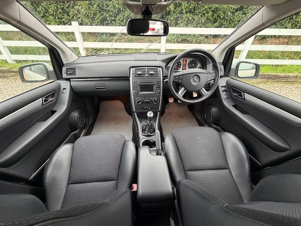 Used Mercedes-Benz B Class 2010 for sale - 76259078: Photo 20