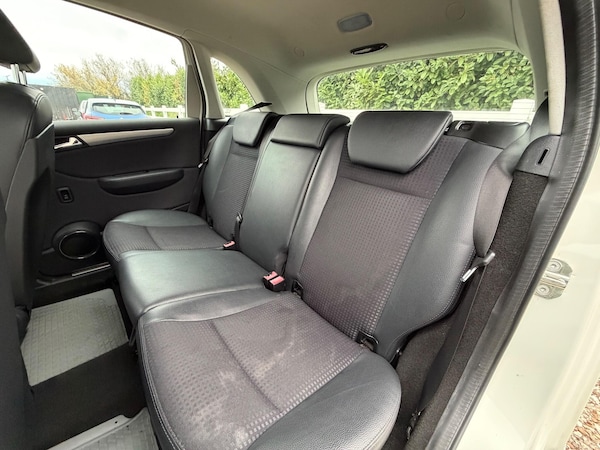 Used Mercedes-Benz B Class 2010 for sale - 76259078: Photo 8