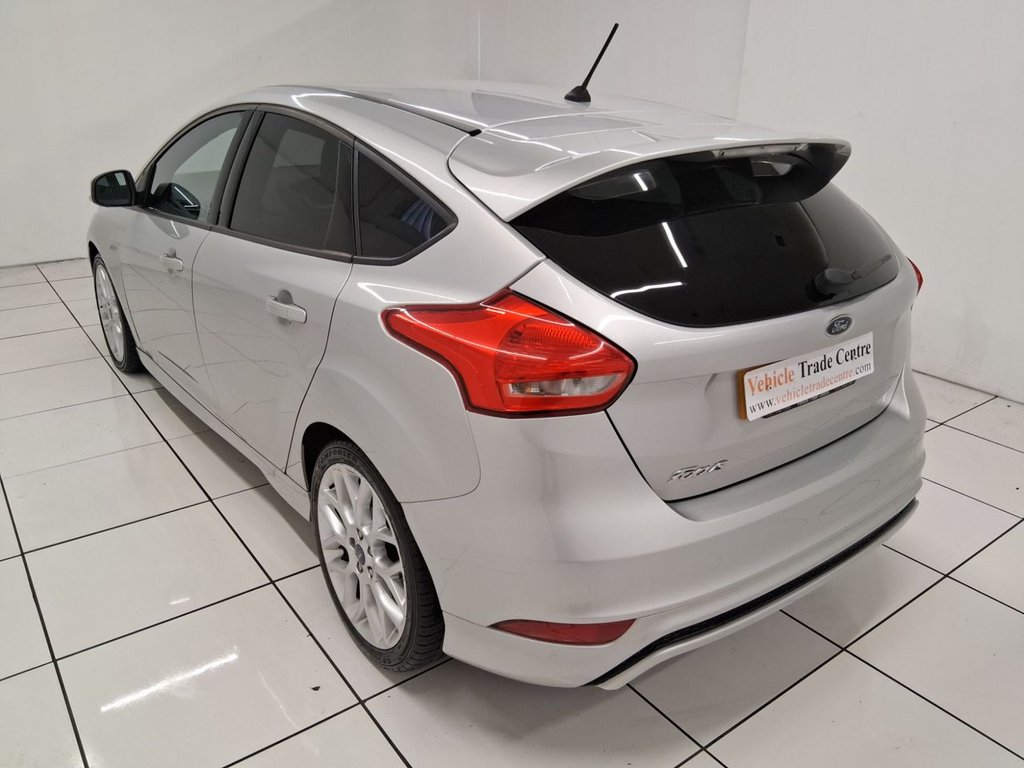 Used Ford Focus 2017 for sale - 77692516: Photo 4