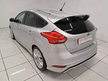 Used Ford Focus 2017 for sale - 77692516: Photo