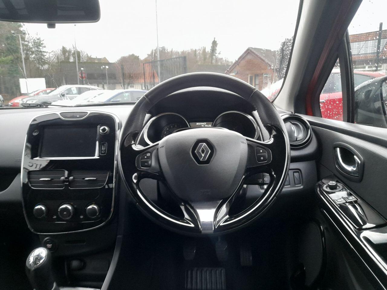 Used Renault Clio 2013 for sale - 76408588: Photo 8