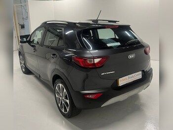 Used Kia Stonic 2018 for sale - 77200528: Photo