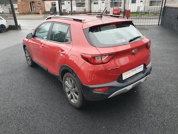 Used Kia Stonic 2018 for sale - 77005426: Photo