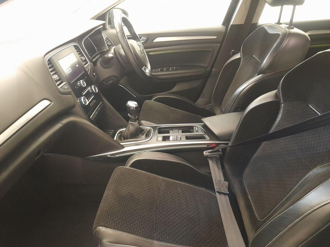 Used Renault Megane 2017 for sale - 76658913: Photo 16