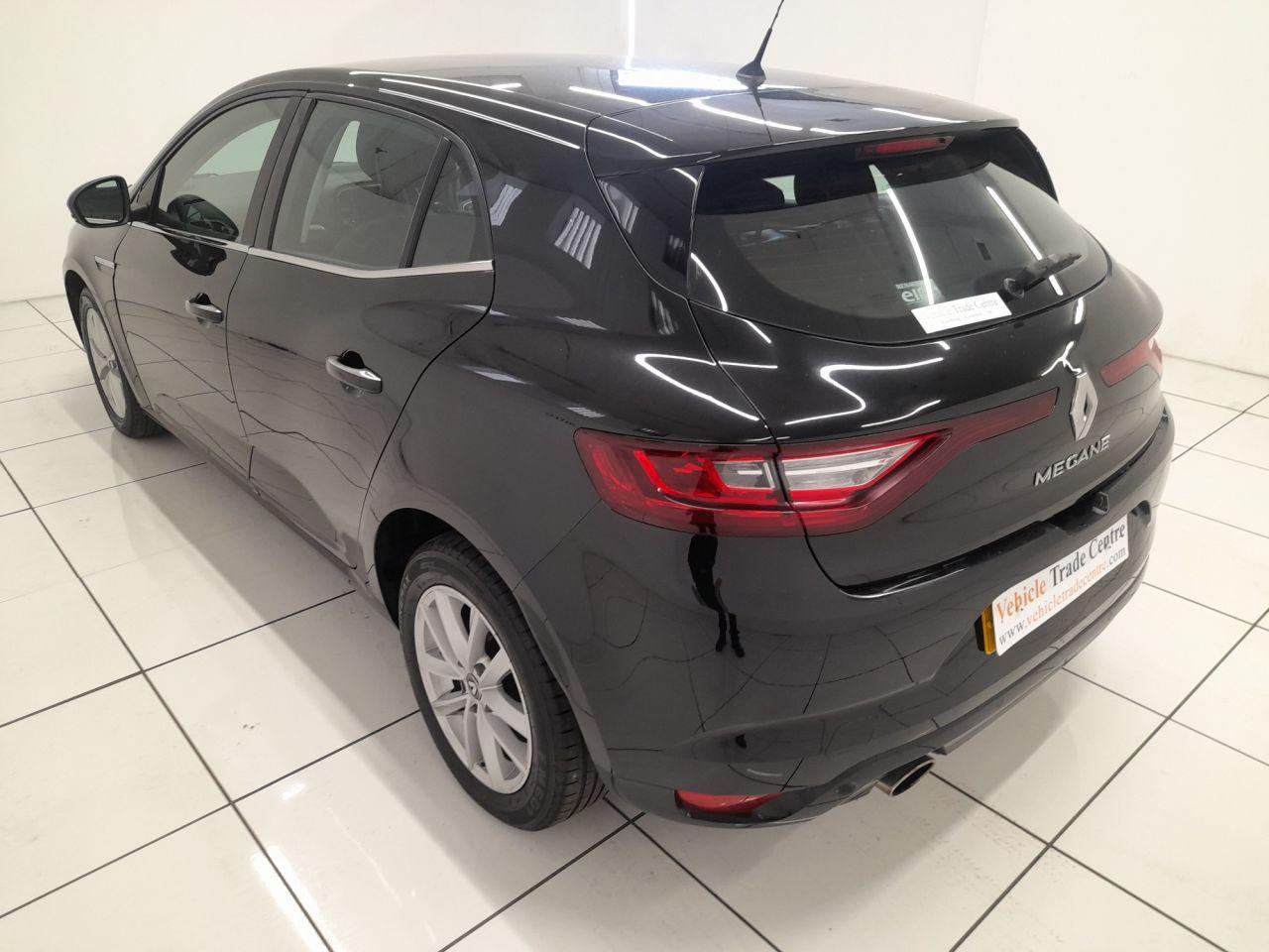 Used Renault Megane 2017 for sale - 76658913: Photo 5