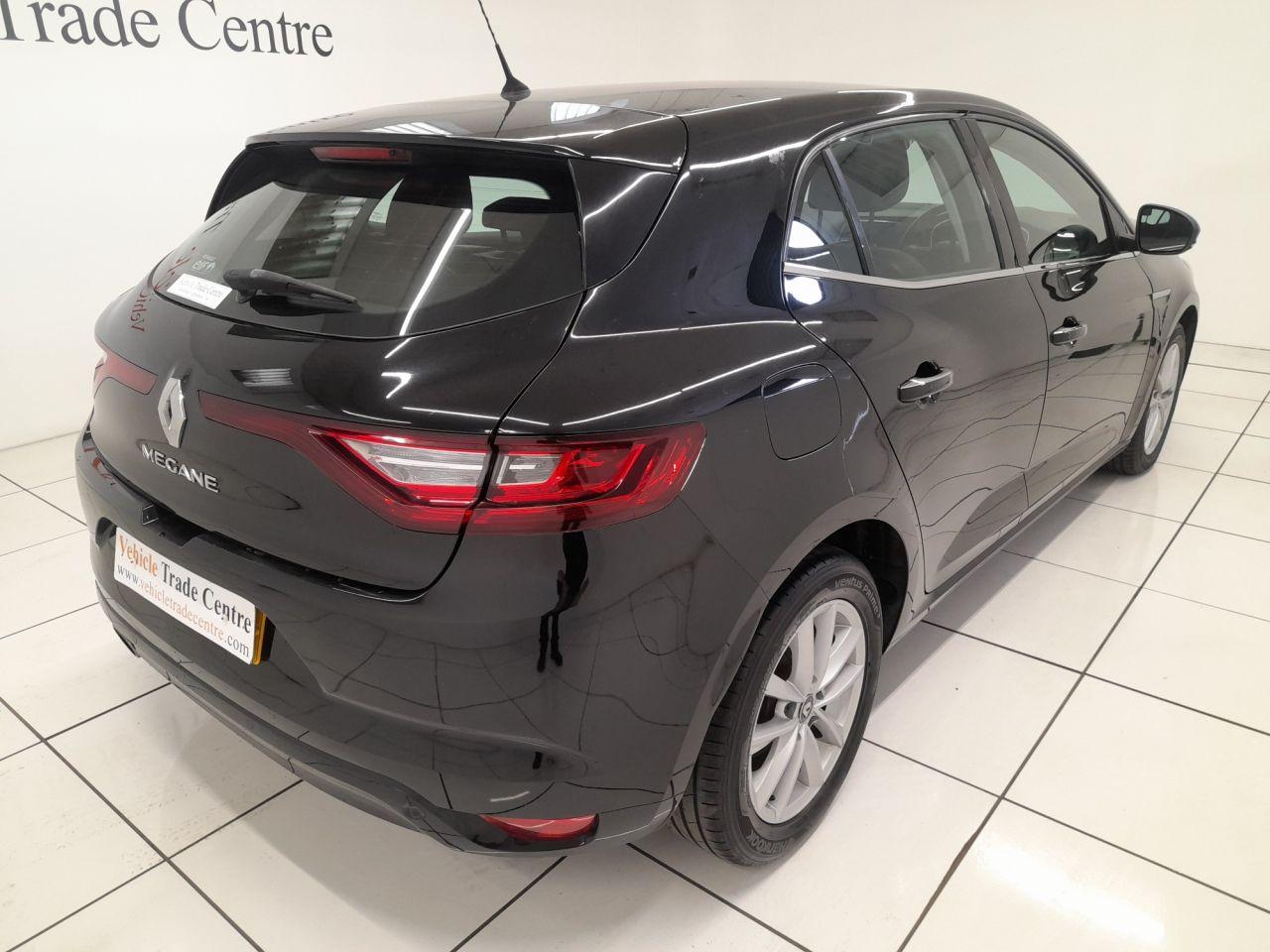 Used Renault Megane 2017 for sale - 76658913: Photo 7