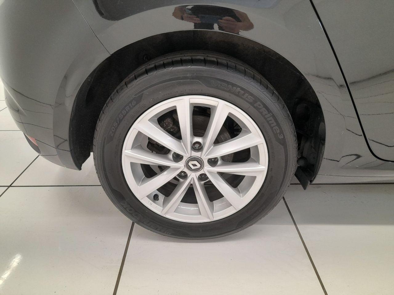 Used Renault Megane 2017 for sale - 76658913: Photo 9