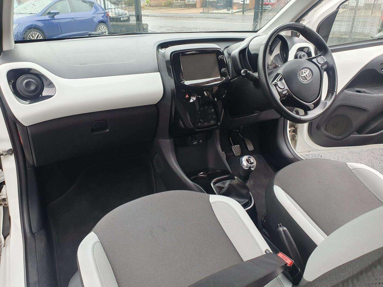 Used Toyota AYGO 2018 for sale - 76137259: Photo 22