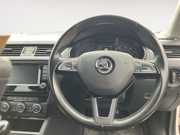 Used Skoda Octavia 2017 for sale - 78180796: Photo