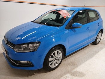 Used Volkswagen Polo 2015 for sale - 78975240: Photo