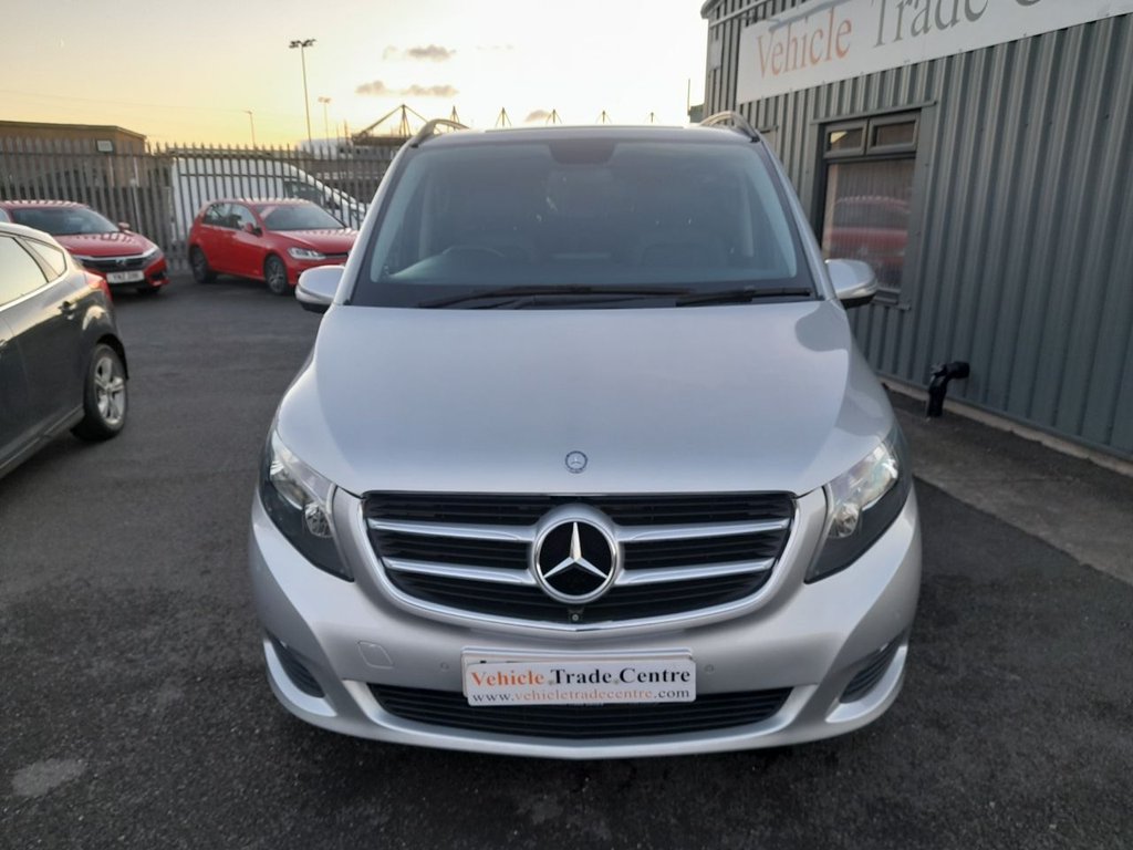 Used Mercedes-Benz V-Class 2015 for sale - 77072489: Photo 2
