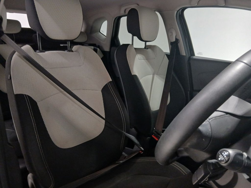 Used Renault Captur 2018 for sale - 77990525: Photo 13