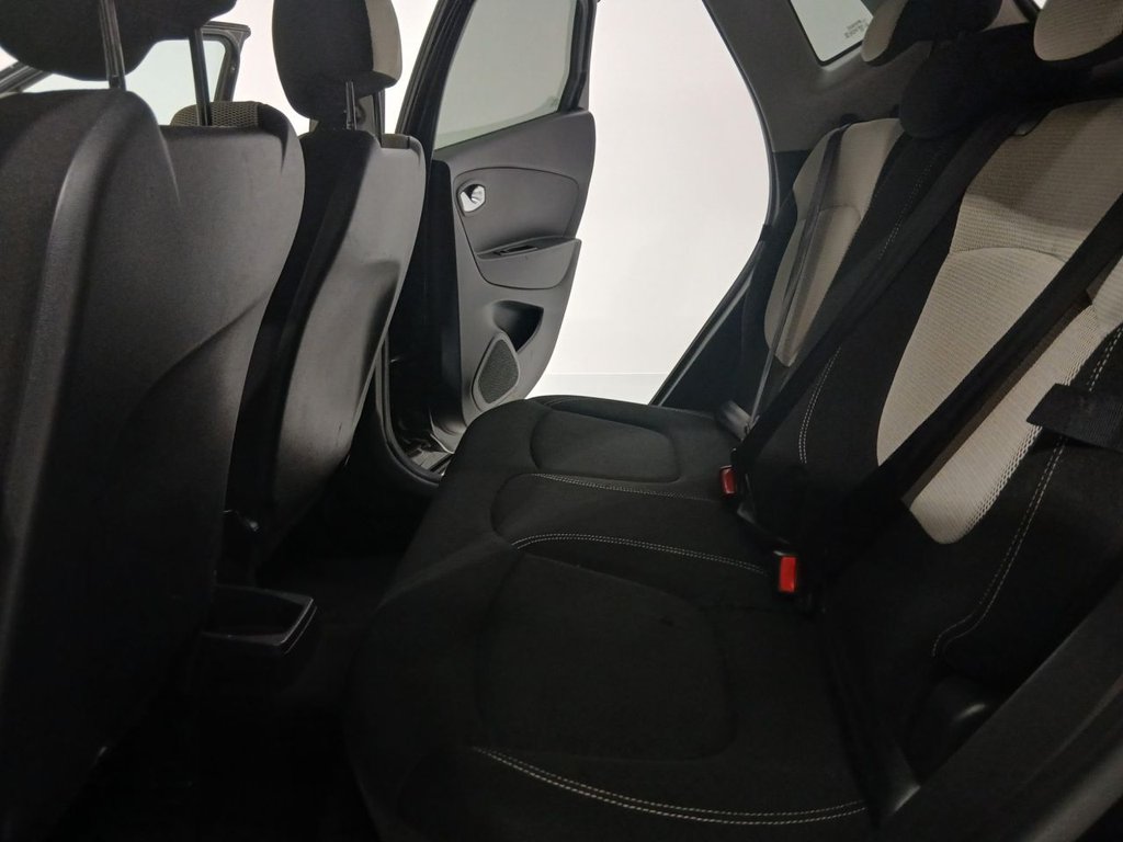 Used Renault Captur 2018 for sale - 77990525: Photo 22