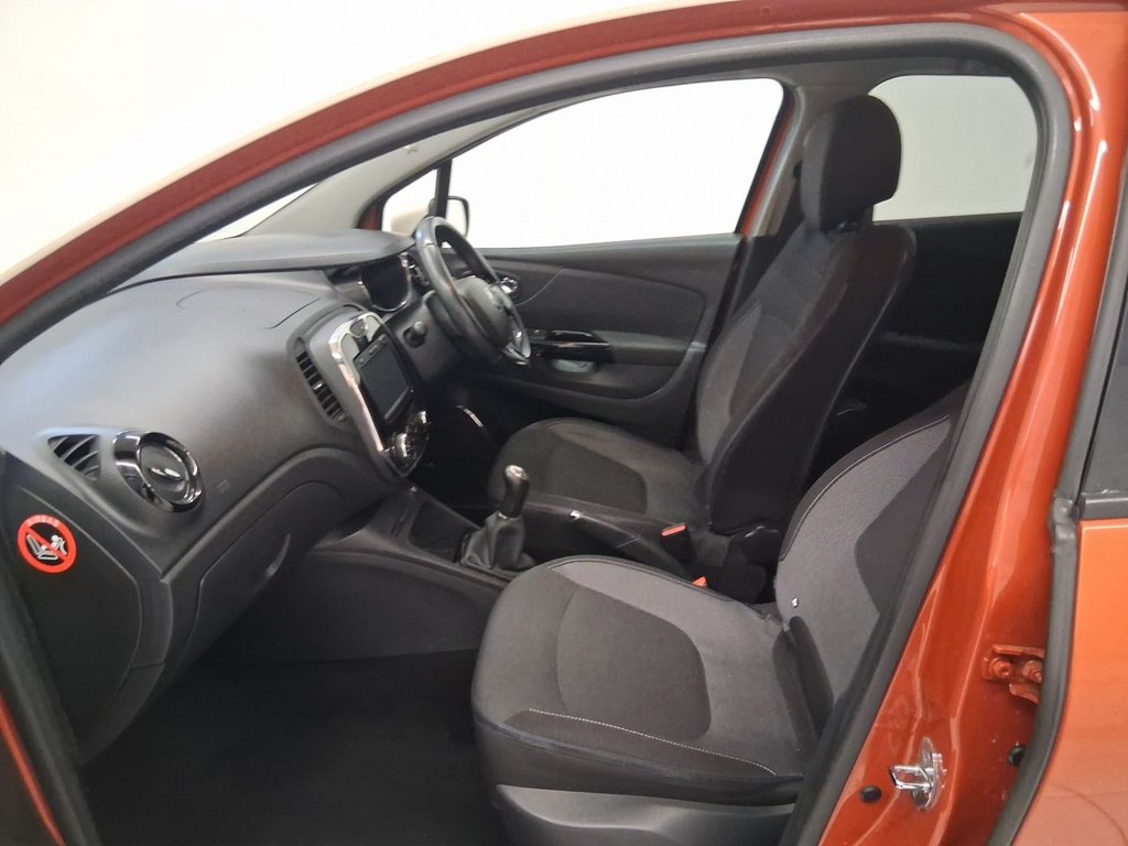 Used Renault Captur 2015 for sale - 77005405: Photo 14