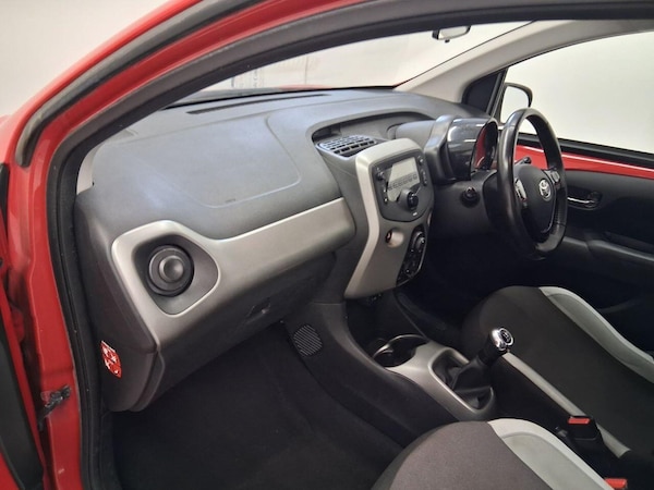 Used Toyota AYGO 2017 for sale - 76247091: Photo 12