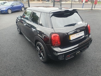 Used MINI Hatch 2018 for sale - 76270136: Photo