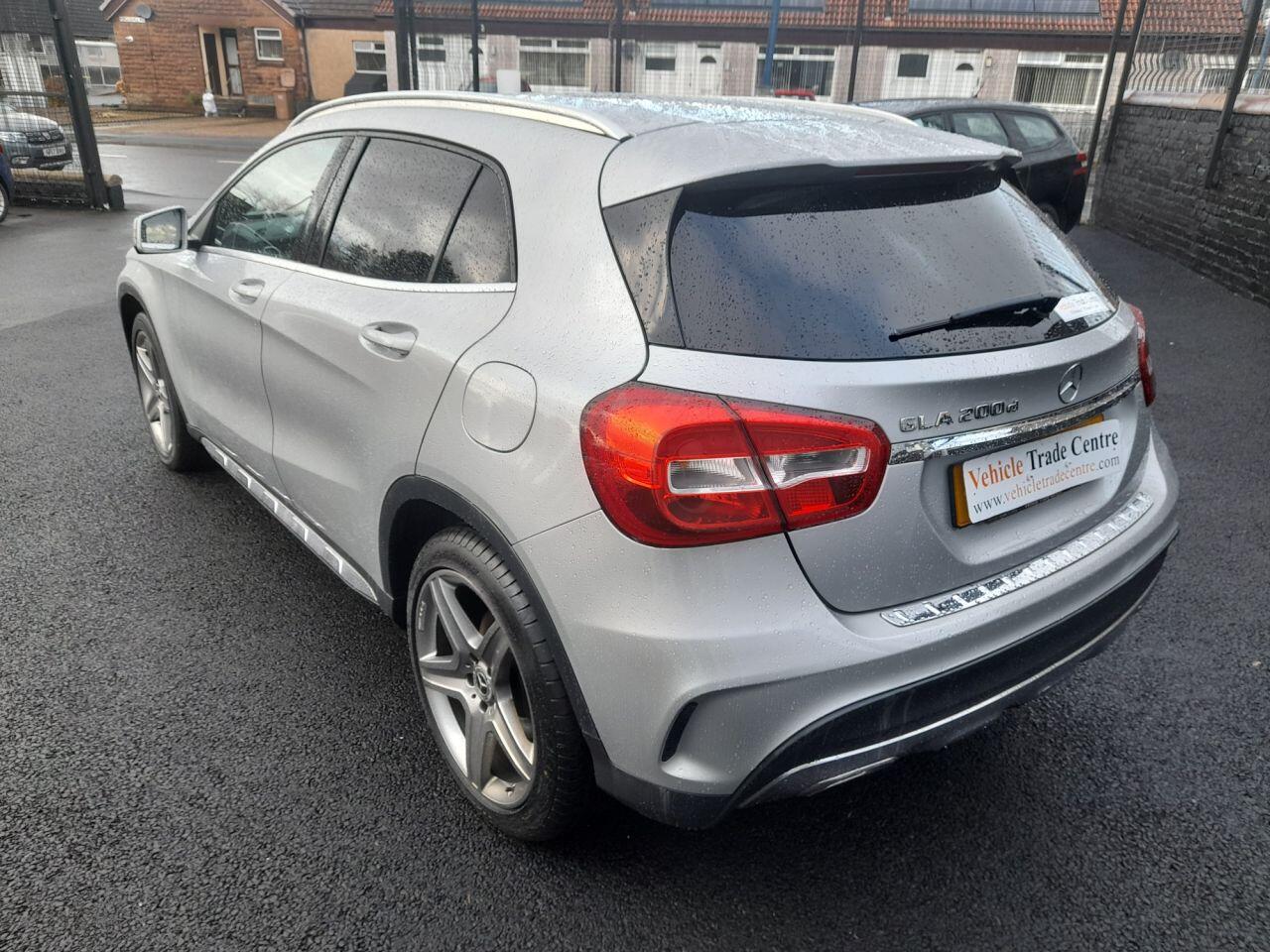 Used Mercedes-Benz GLA 2017 for sale - 76886469: Photo 4