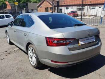 Used Skoda Superb 2017 for sale - 74874207: Photo
