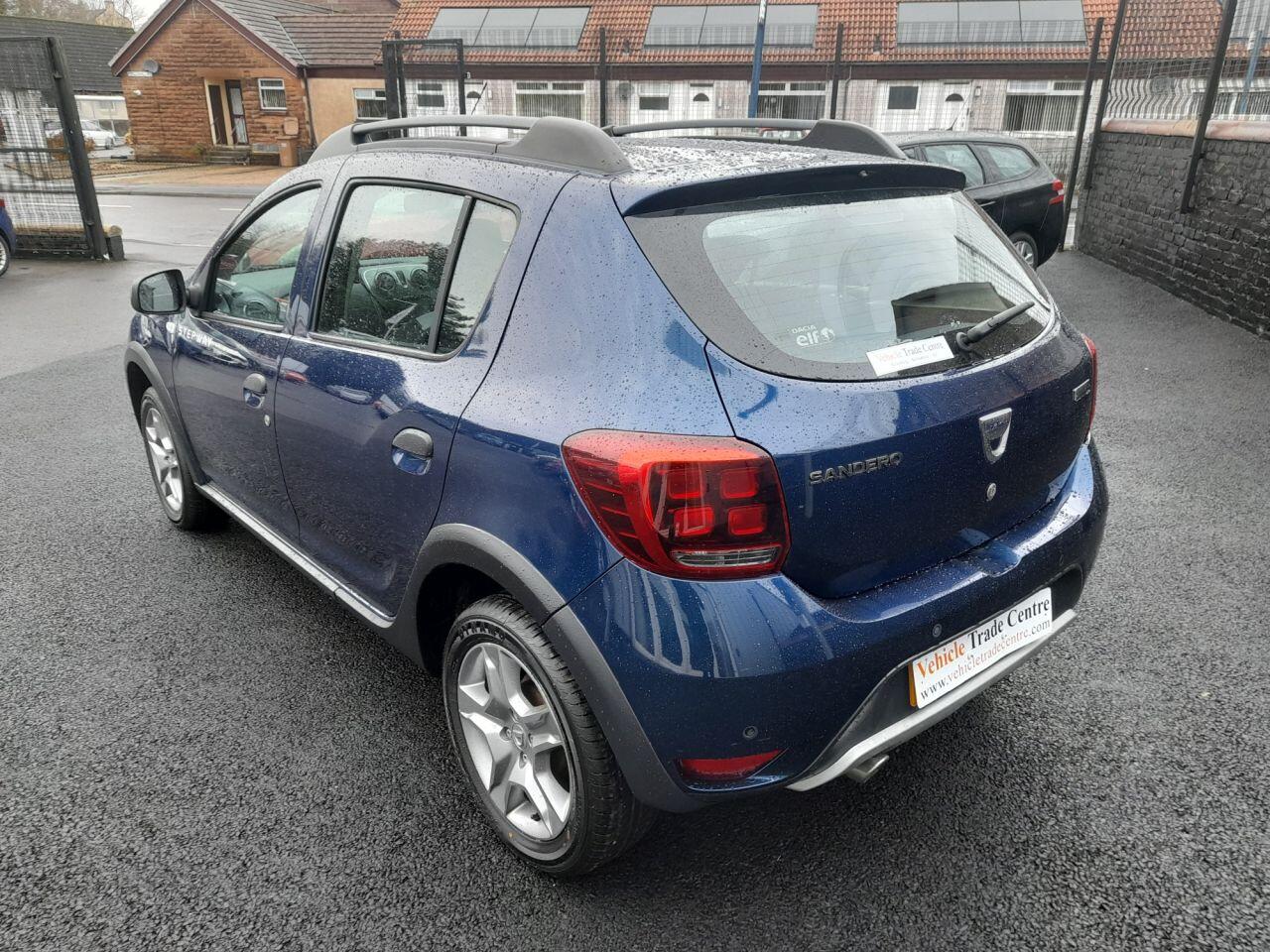 Used Dacia Sandero Stepway 2017 for sale - 76246533: Photo 4