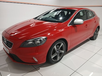 Used Volvo V40 2016 for sale - 79574731: Photo