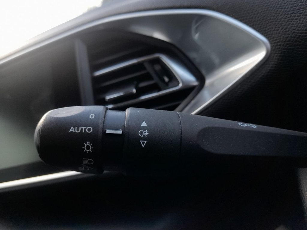 Used Peugeot 308 2016 for sale - 77005404: Photo 14