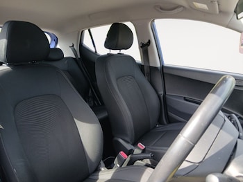 Used Hyundai i10 2019 for sale - 79587256: Photo