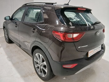 Used Kia Stonic 2018 for sale - 78153873: Photo