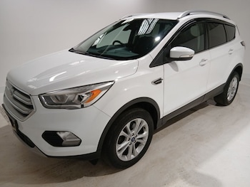 Used Ford Kuga 2017 for sale - 77608803: Photo