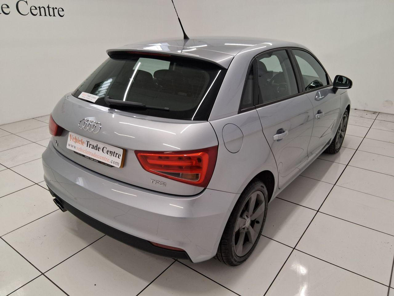 Used Audi A1 for sale - 76657580: Photo 6