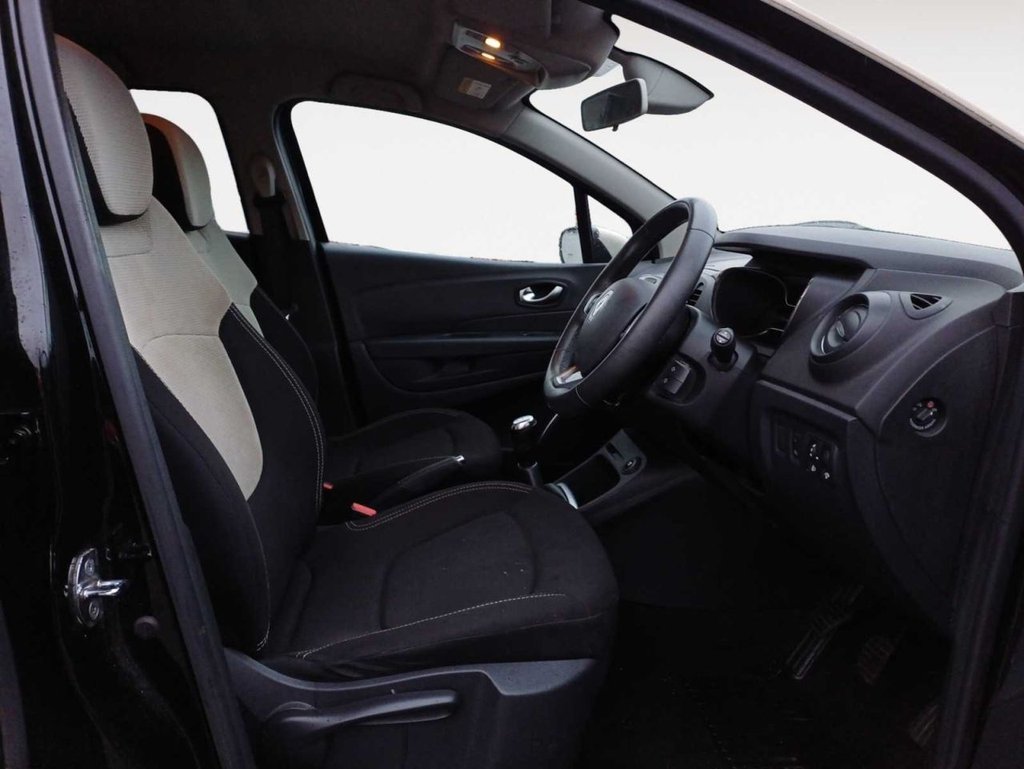 Used Renault Captur 2018 for sale - 77632070: Photo 2