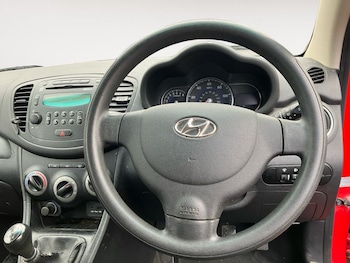 Used Hyundai i10 2012 for sale - 78096989: Photo