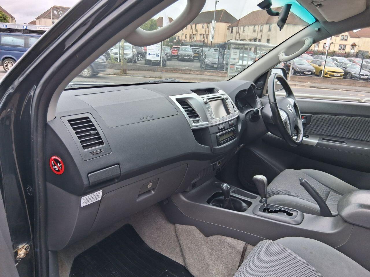 Used Toyota Hilux 2013 for sale - 76612756: Photo 13