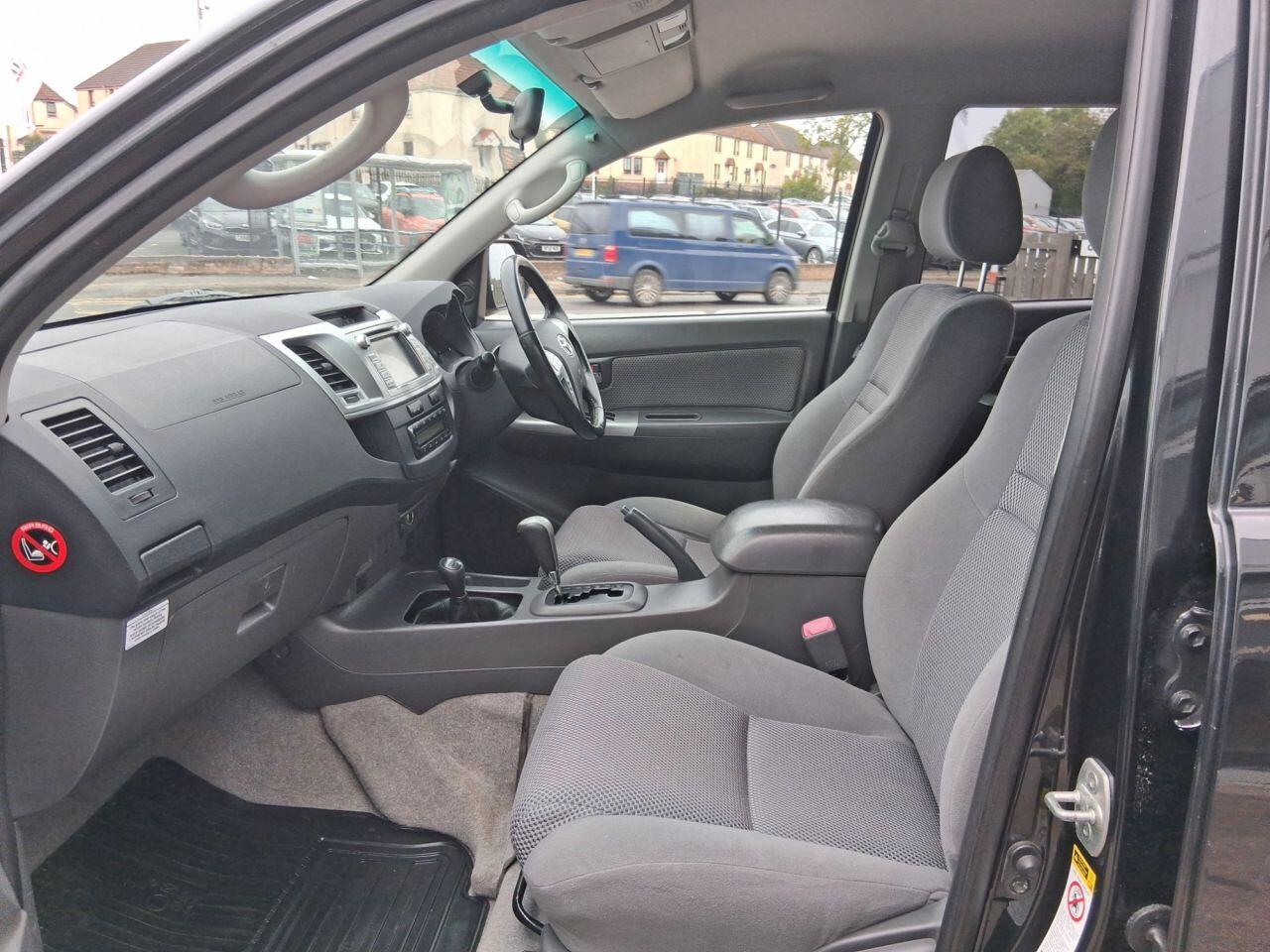 Used Toyota Hilux 2013 for sale - 76612756: Photo 14