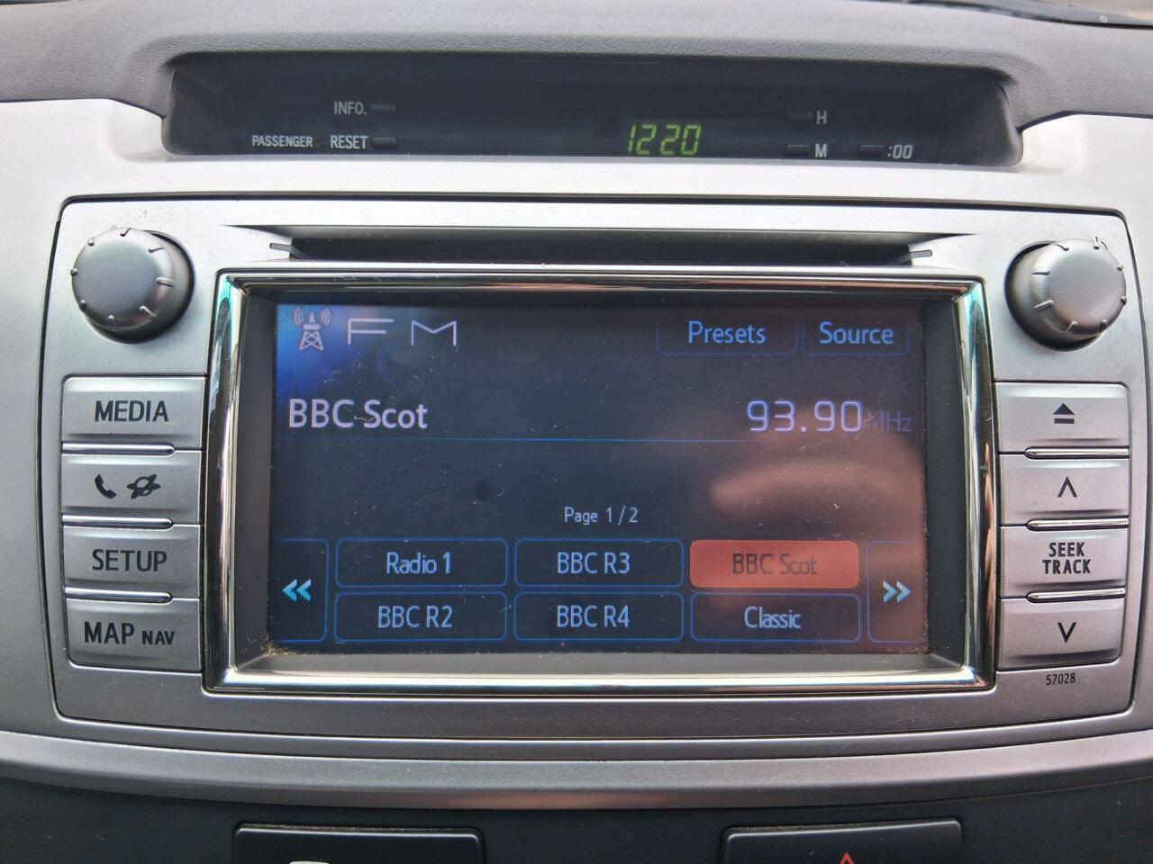 Used Toyota Hilux 2013 for sale - 76612756: Photo 17