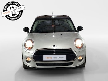 Used MINI Hatch 2017 for sale - 76613105: Photo