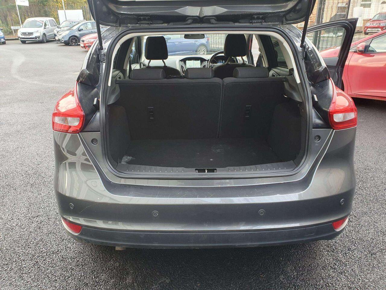 Used Ford Focus 2017 for sale - 76136051: Photo 8