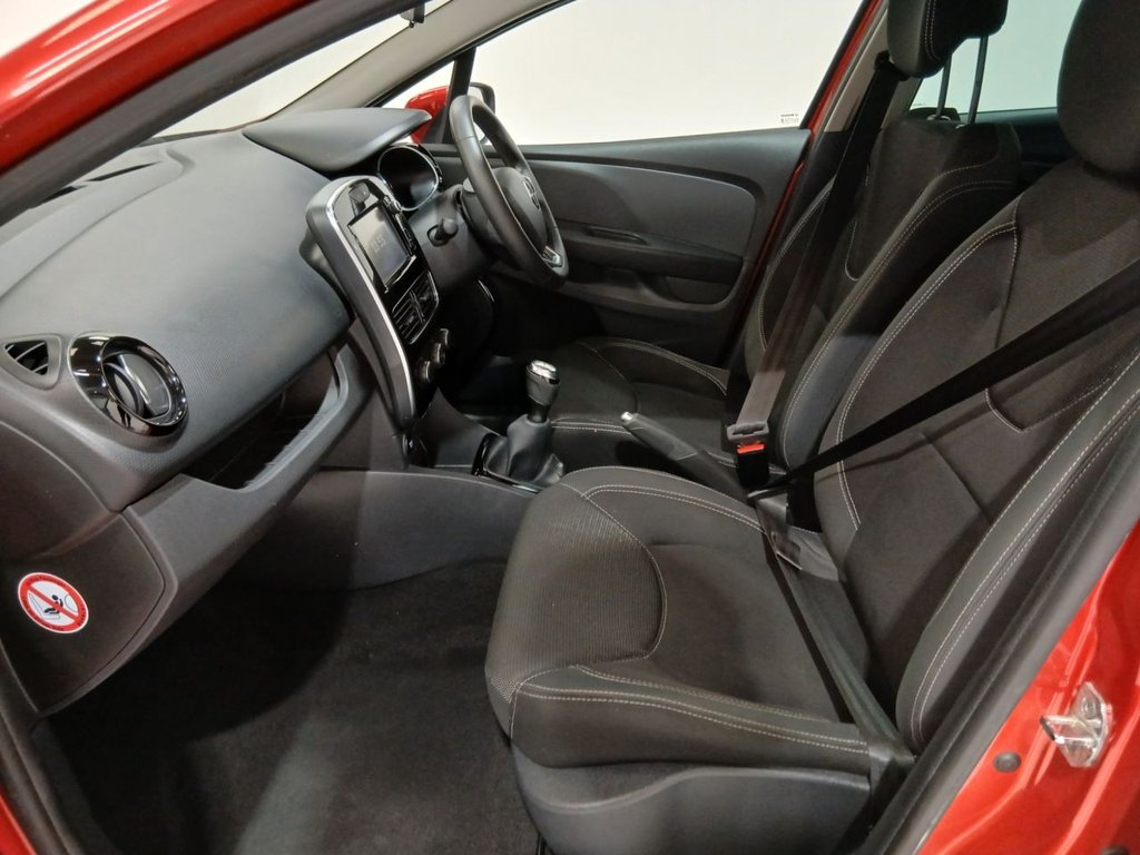 Used Renault Clio 2018 for sale - 77935958: Photo 21