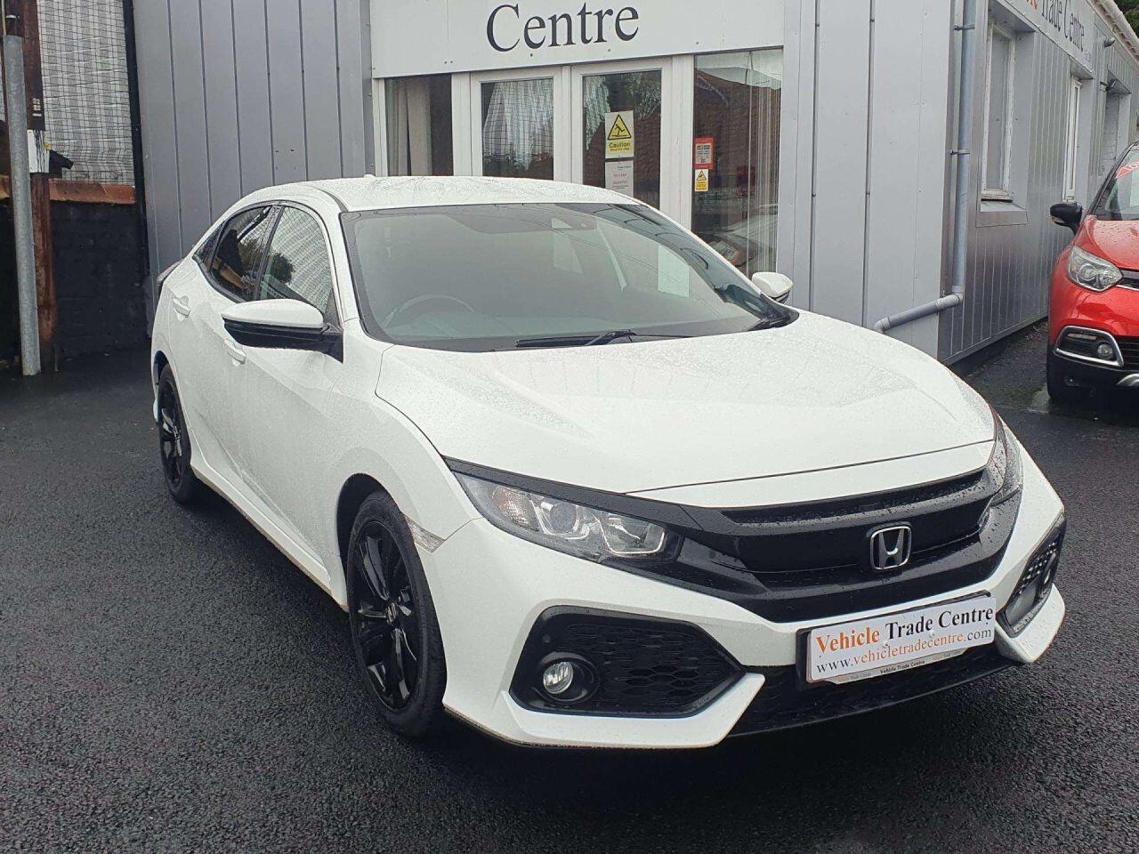 Used Honda Civic 2017 for sale - 76151110: Photo 1