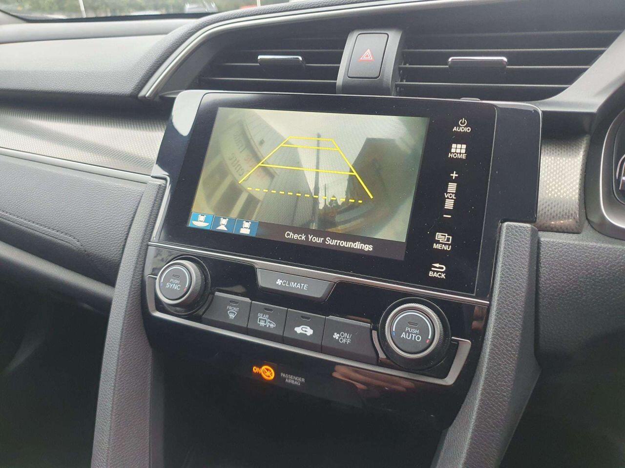 Used Honda Civic 2017 for sale - 76151110: Photo 16