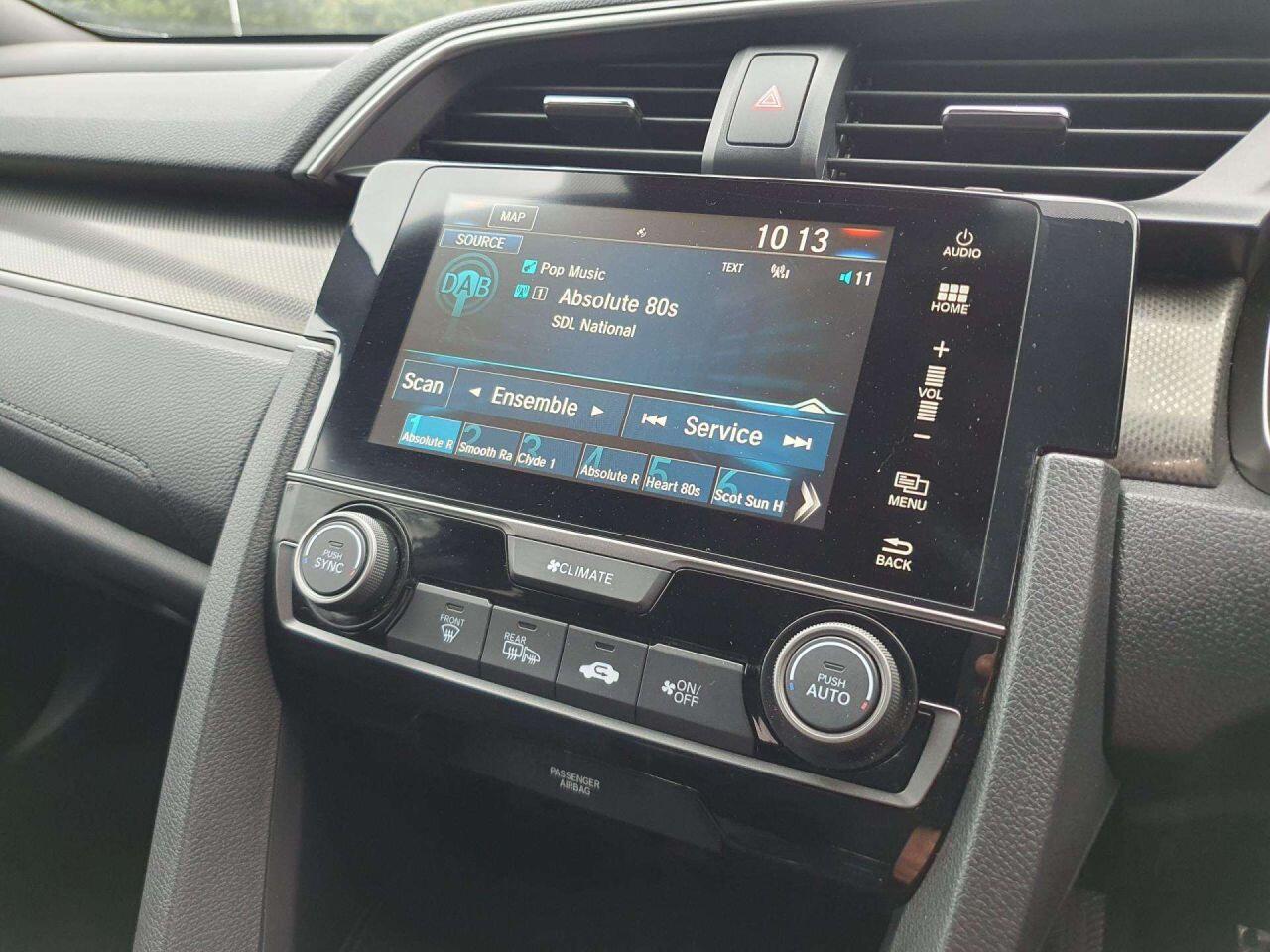 Used Honda Civic 2017 for sale - 76151110: Photo 18