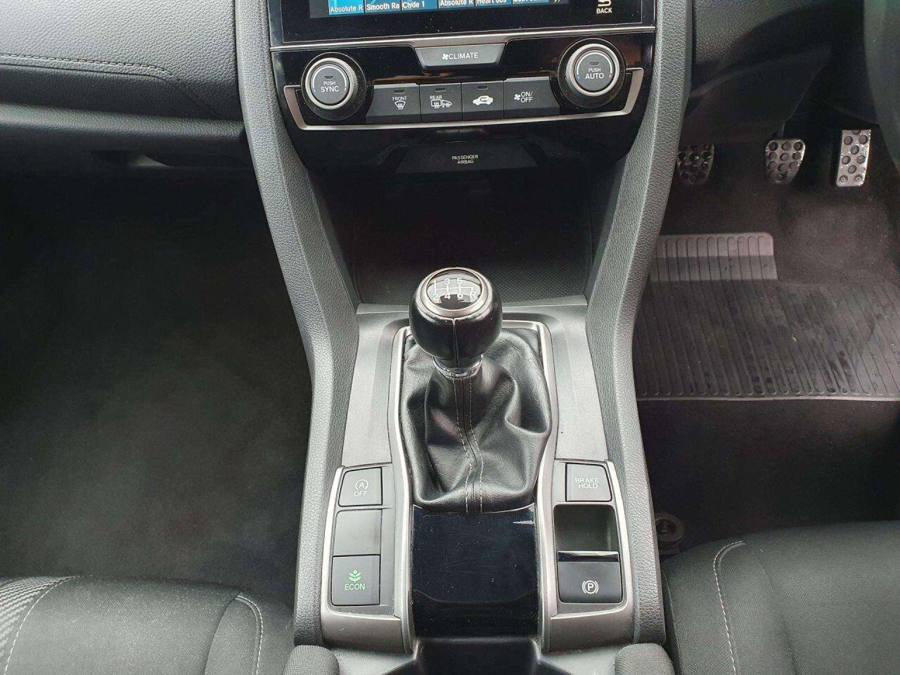 Used Honda Civic 2017 for sale - 76151110: Photo 20