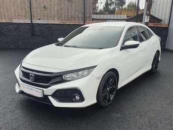 Used Honda Civic 2017 for sale - 76151110: Photo