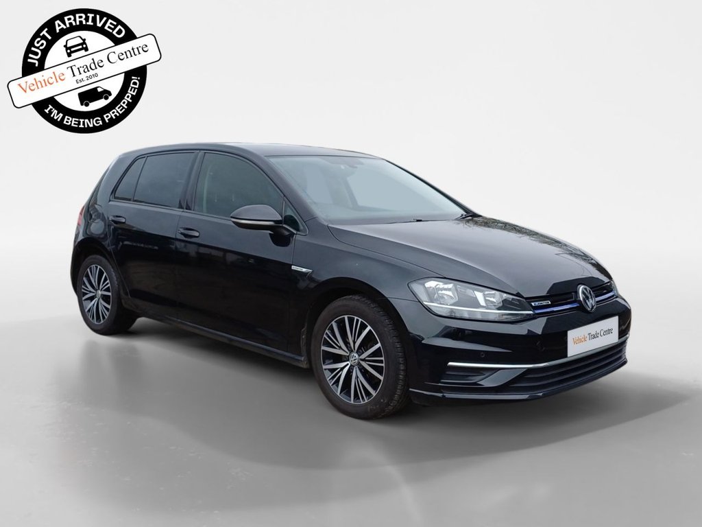 Used Volkswagen Golf 2018 for sale - 78030359: Photo 1