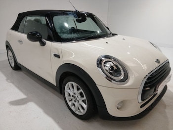 Used MINI Convertible 2018 for sale - 77571973: Photo